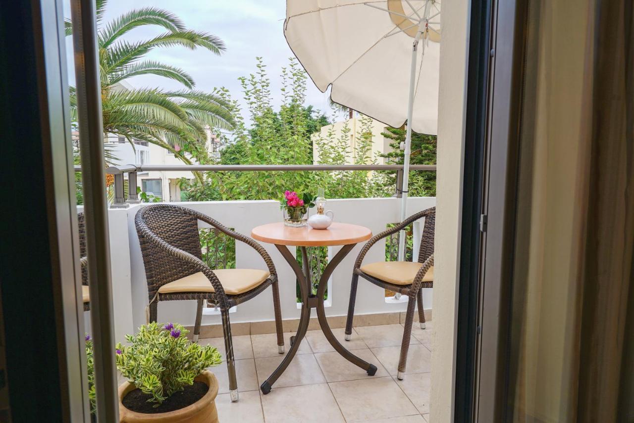 קאטו דרטסו Flamingos Hotel Apartments מראה חיצוני תמונה
