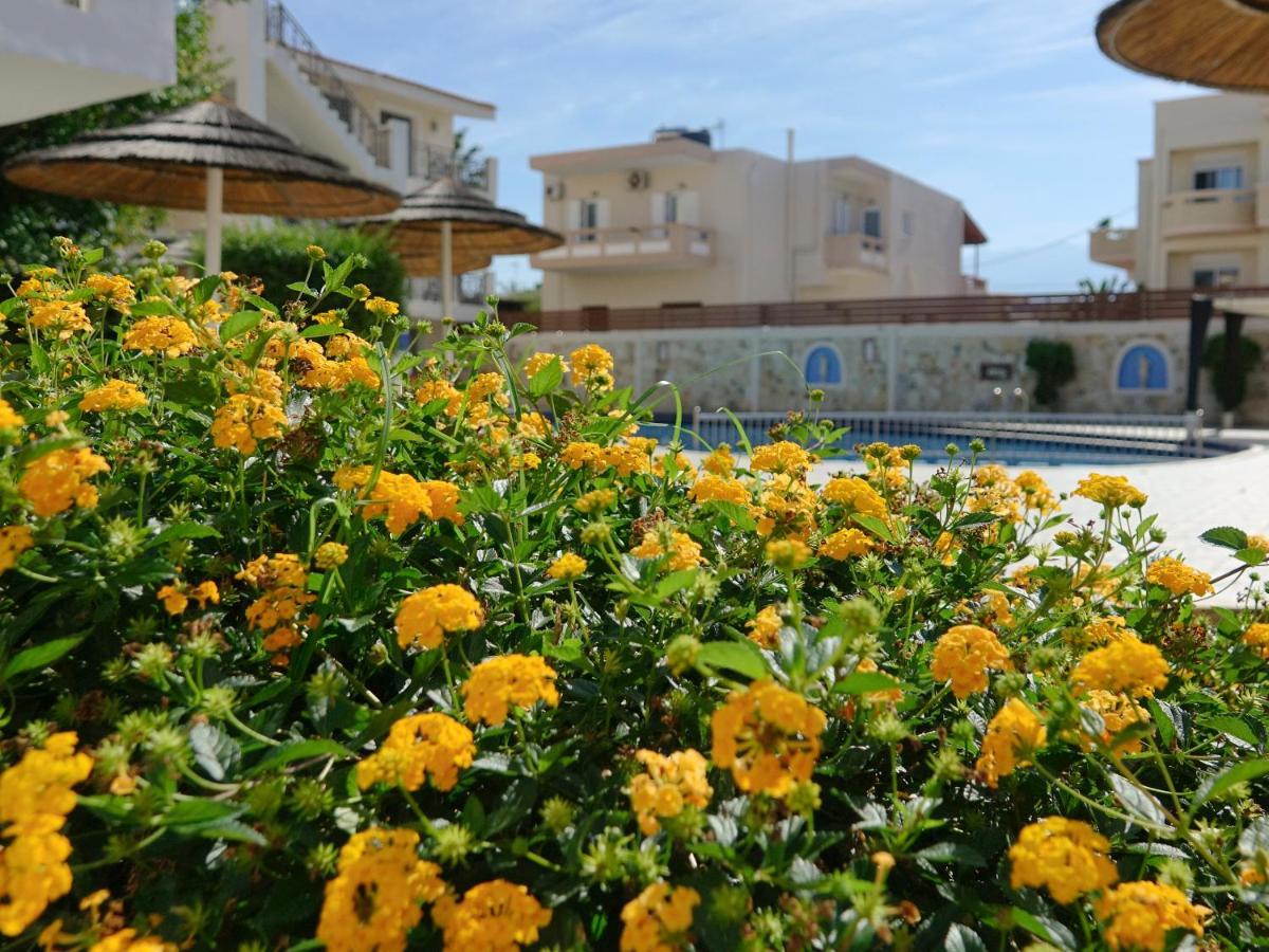 קאטו דרטסו Flamingos Hotel Apartments מראה חיצוני תמונה