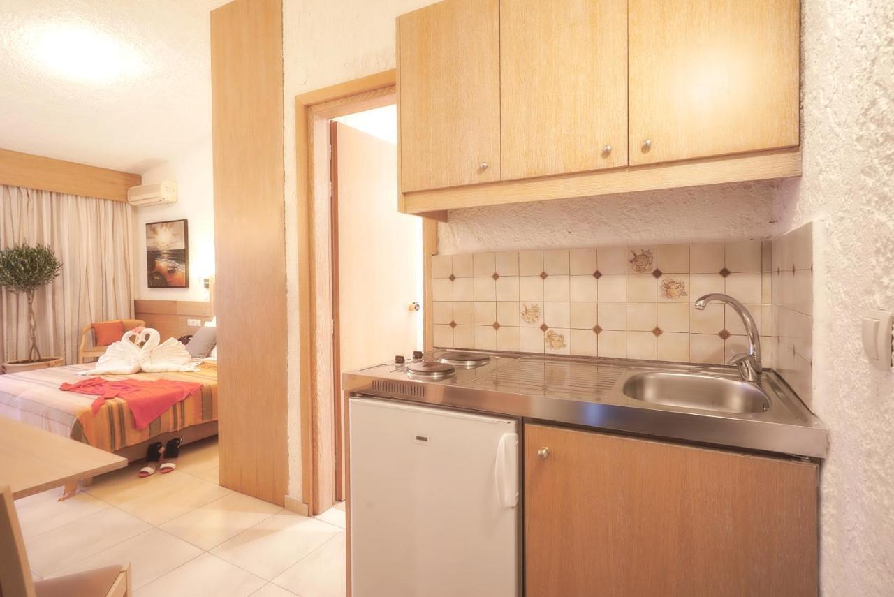 קאטו דרטסו Flamingos Hotel Apartments מראה חיצוני תמונה