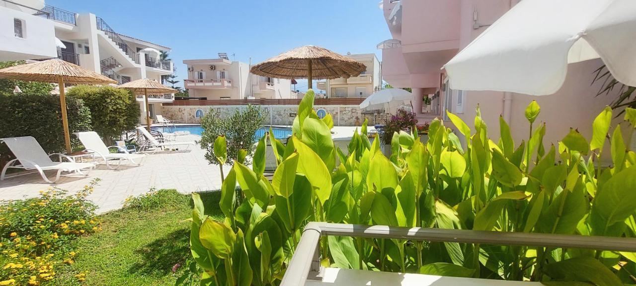 קאטו דרטסו Flamingos Hotel Apartments מראה חיצוני תמונה