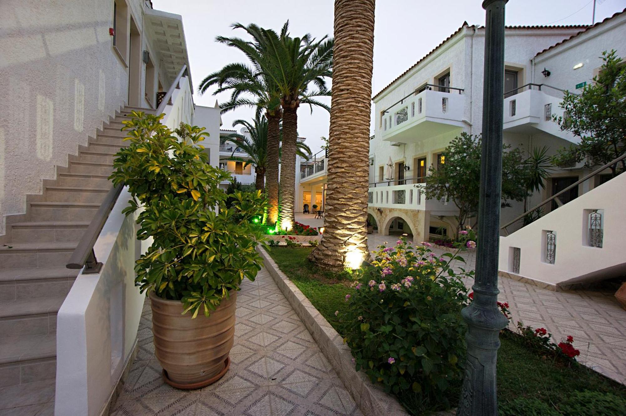 קאטו דרטסו Flamingos Hotel Apartments מראה חיצוני תמונה